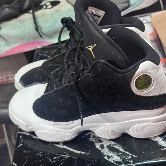 Men’s Jordan’s - Picture 5 of 6